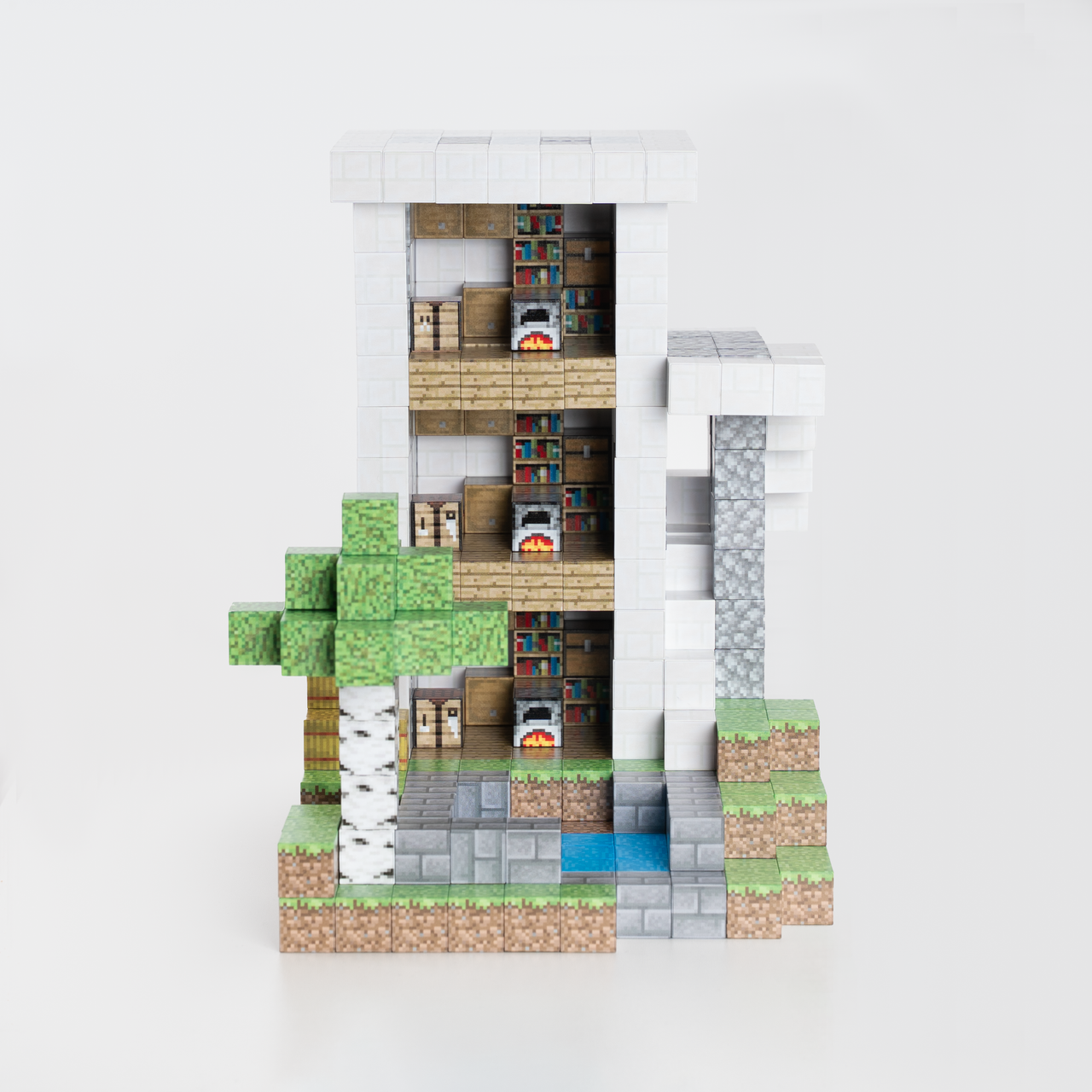 Magnetic Building Blocks - Wooden house (80pcs) +3 Random Figures