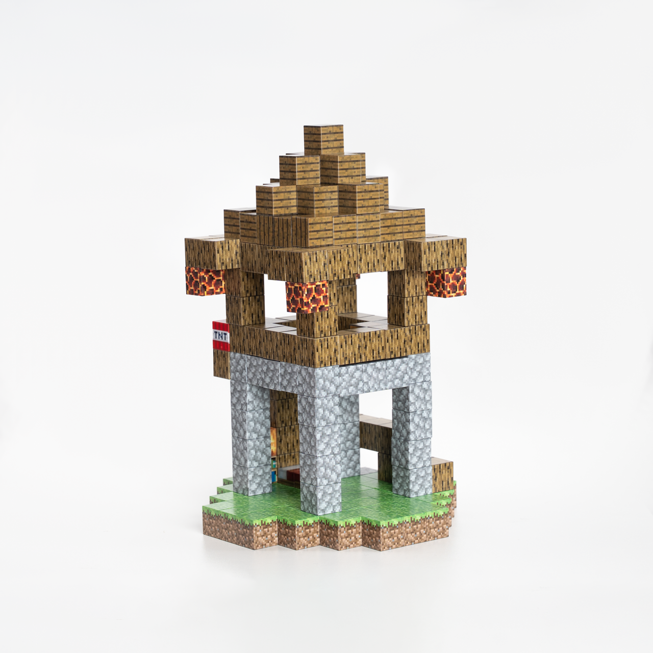 Magnetic Building Blocks - Wooden house (80pcs) +3 Random Figures