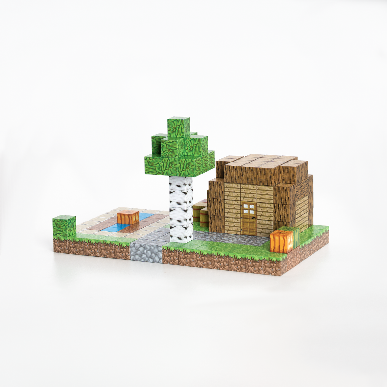 Magnetic Building Blocks - Wooden house (80pcs) +3 Random Figures